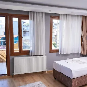 Pequena Casa Апартаменты